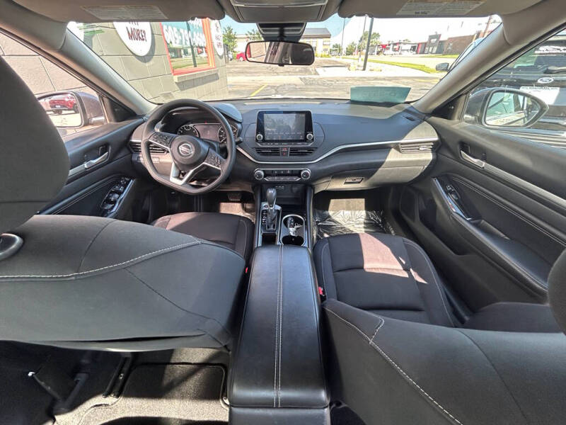 2021 Nissan Altima 2.5 SV