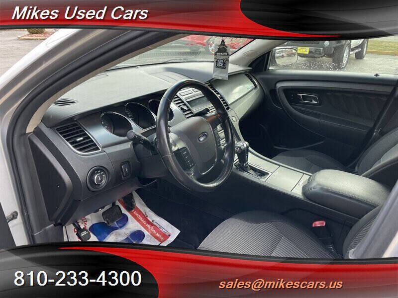 2010 Ford Taurus SEL