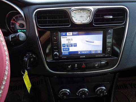 2012 Chrysler 200 Limited