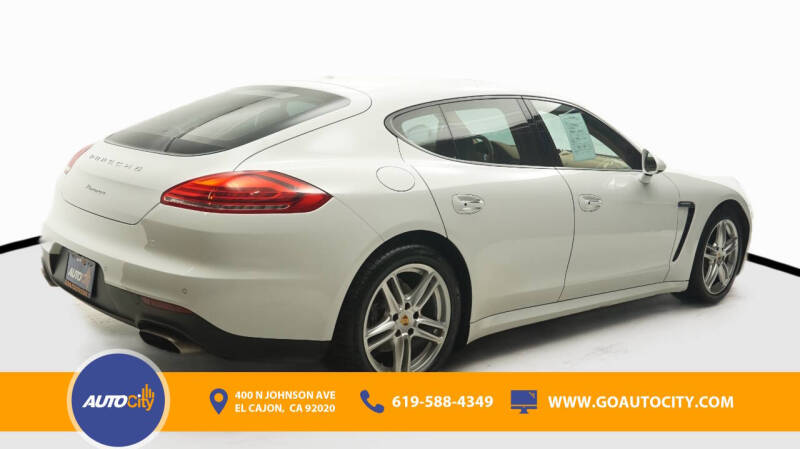 2015 Porsche Panamera