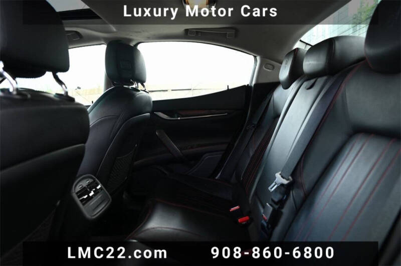 2016 Maserati Ghibli