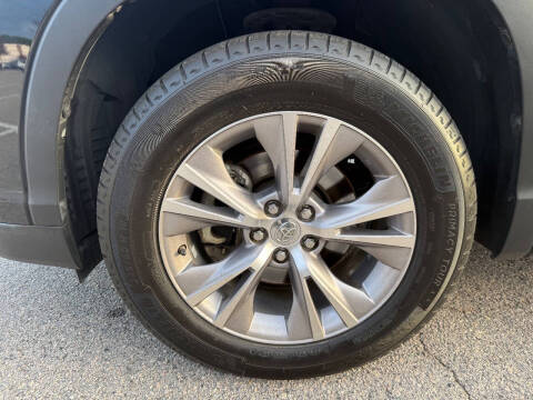 2015 Toyota Highlander LE