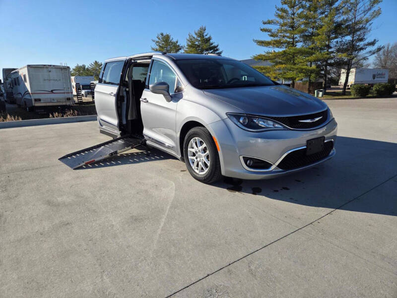 2020 Chrysler Pacifica Touring L