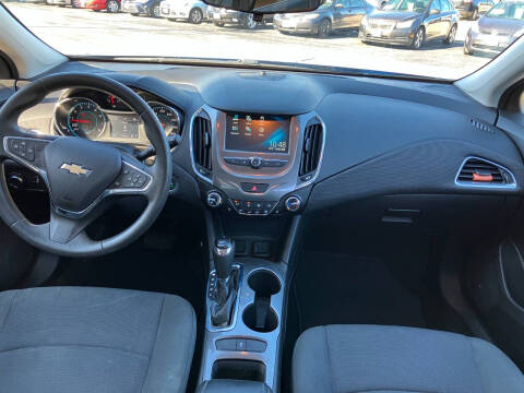 2017 Chevrolet Cruze LT Auto