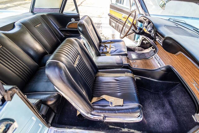 1968 Ford Thunderbird