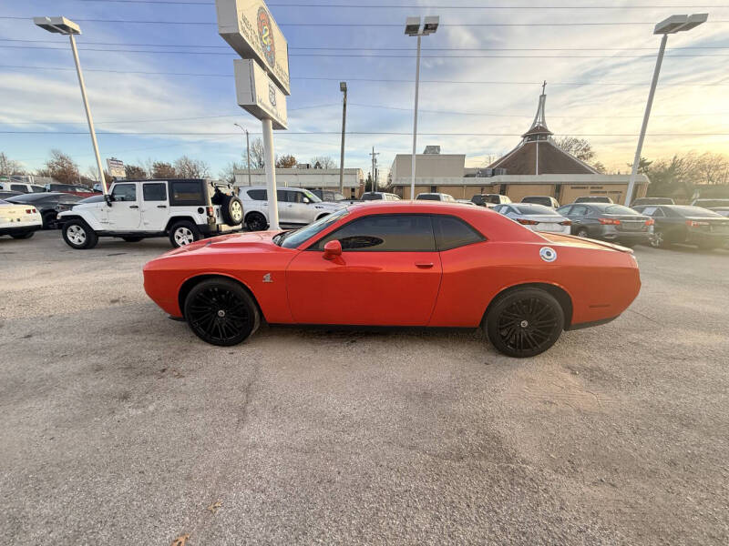 2016 Dodge Challenger SXT