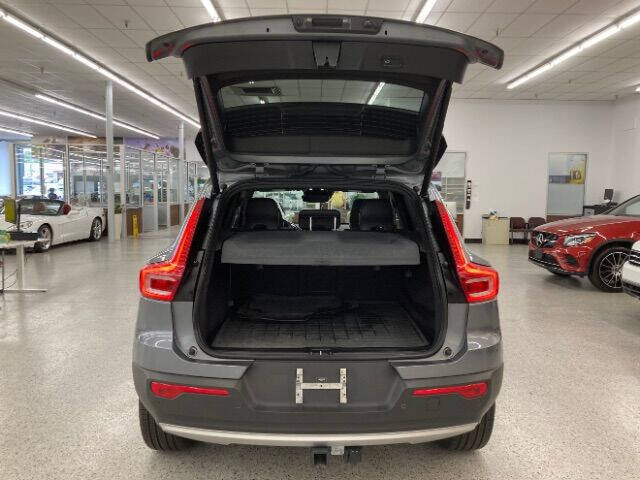 2019 Volvo XC40 T5 R-Design