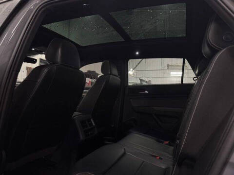 2022 Volkswagen Atlas Cross Sport V6 SEL R-Line 4Motion