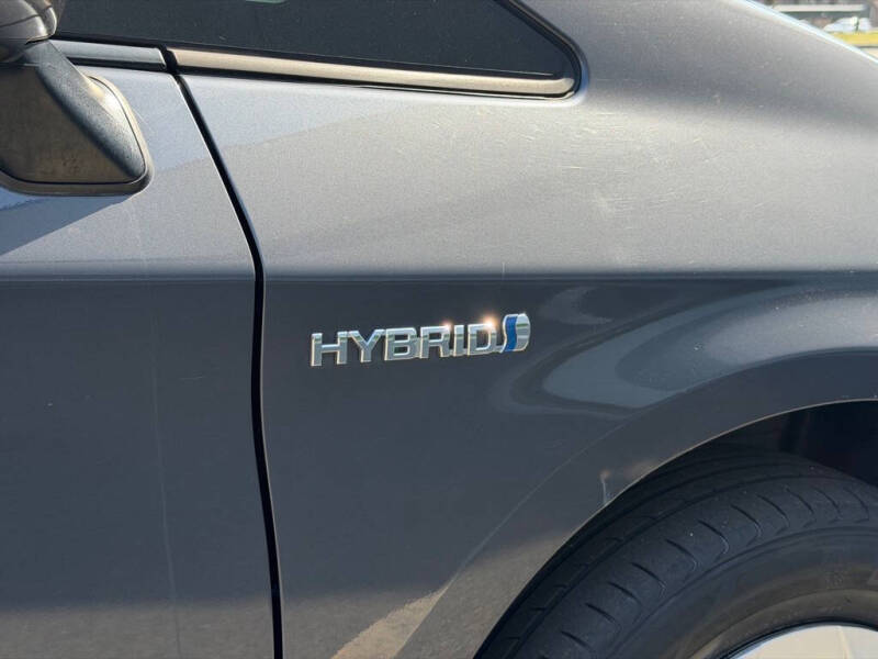 2014 Toyota Prius Two