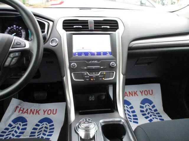 2020 Ford Fusion Hybrid SE