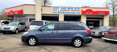 2008 Toyota Sienna LE 7-Passenger