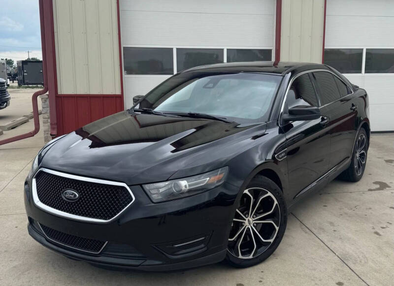 2017 Ford Taurus SHO