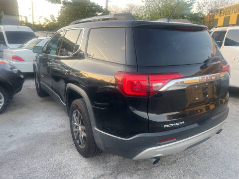 2017 GMC Acadia SLT-1