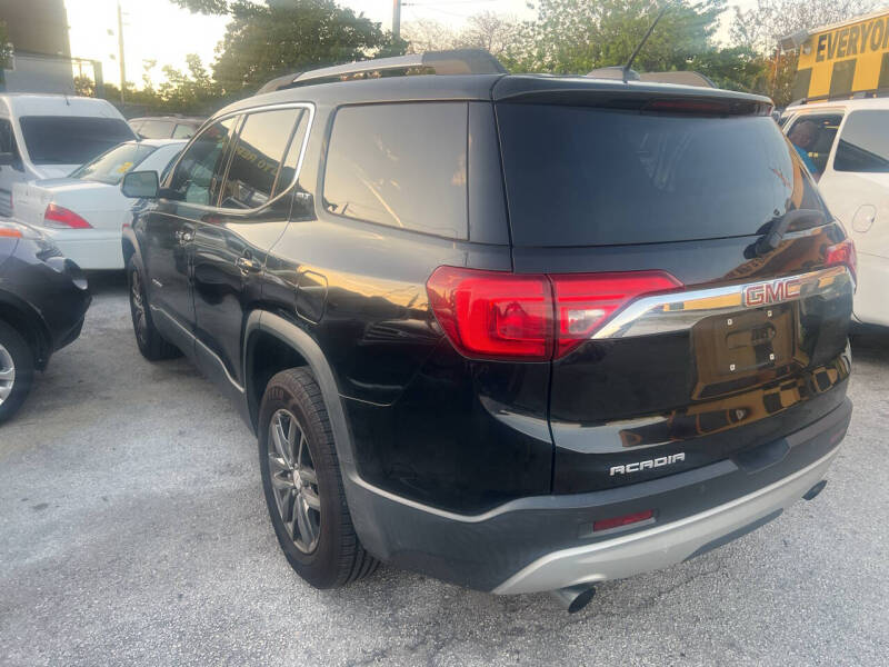 2017 GMC Acadia SLT-1