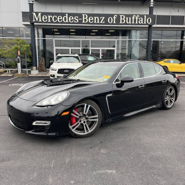 2011 Porsche Panamera Turbo's photo