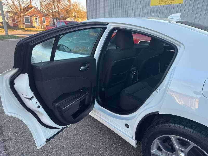 2017 Dodge Charger SXT
