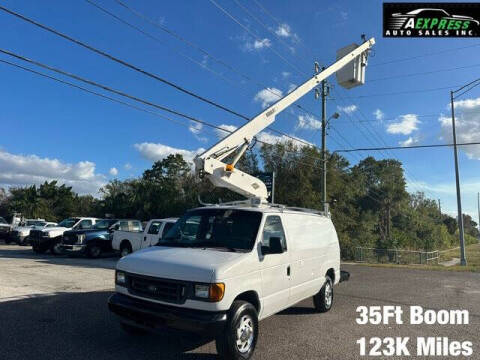 2006 Ford E-Series for sale at A EXPRESS AUTO SALES INC in Tarpon Springs FL