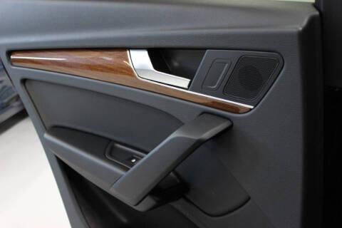 2023 Audi Q5 quattro Premium 40 TFSI