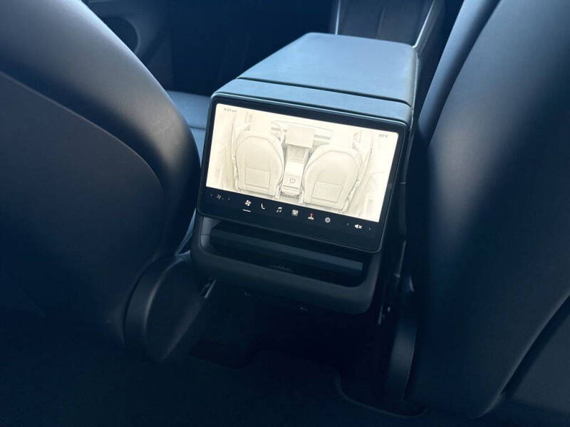 2026 Tesla Model Y Premium