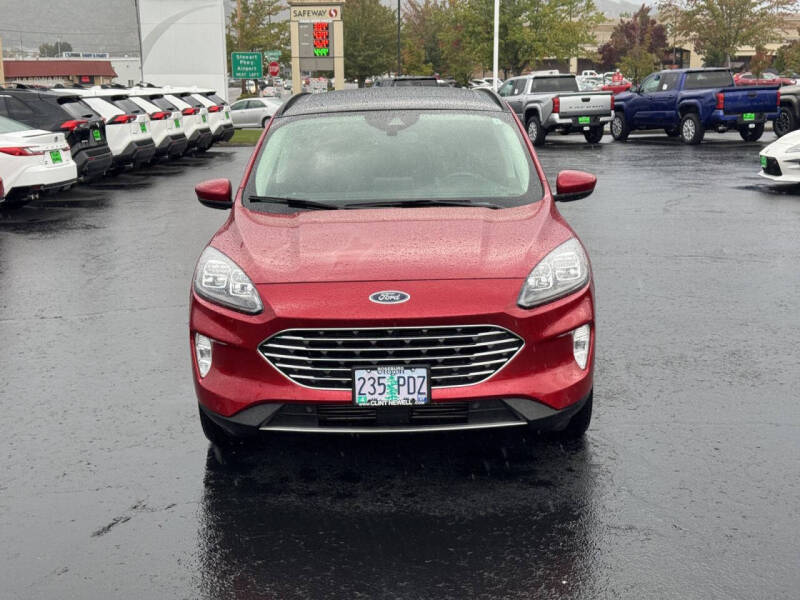 2022 Ford Escape Titanium