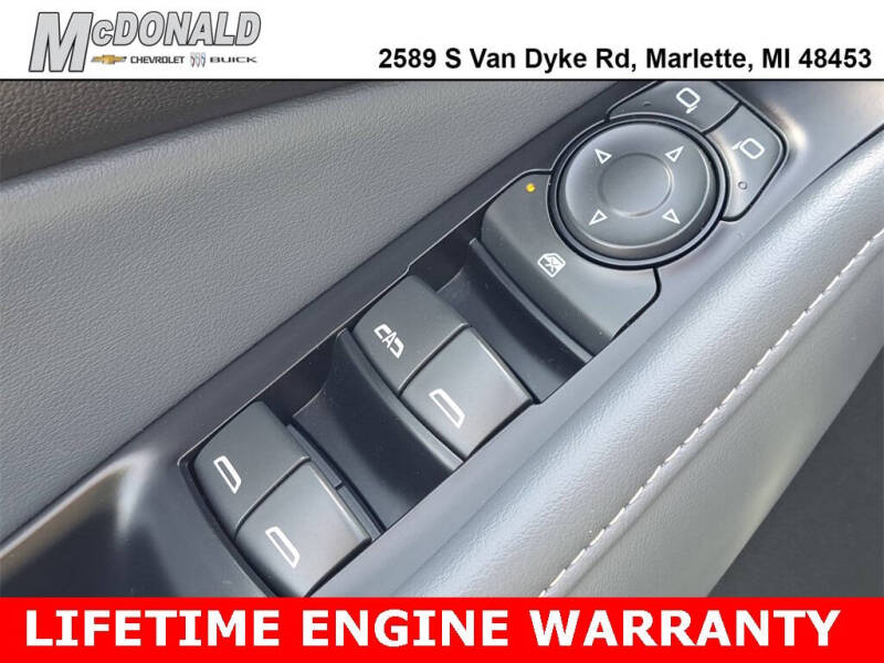 2023 Buick Enclave Essence