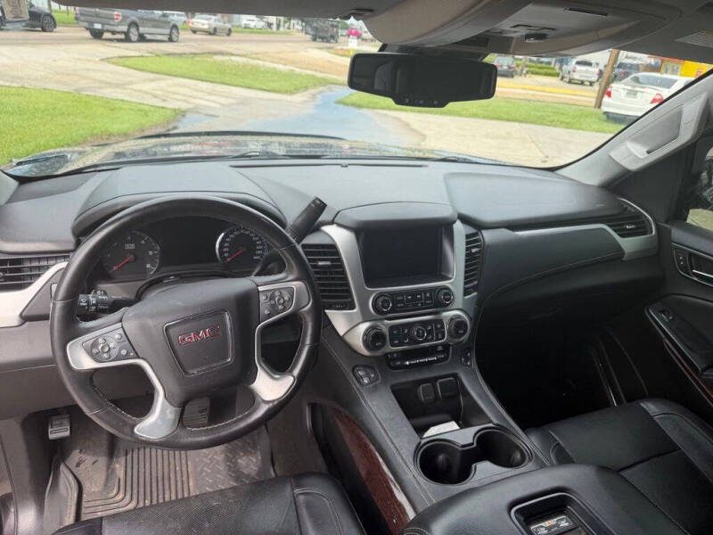 2017 GMC Yukon XL SLT