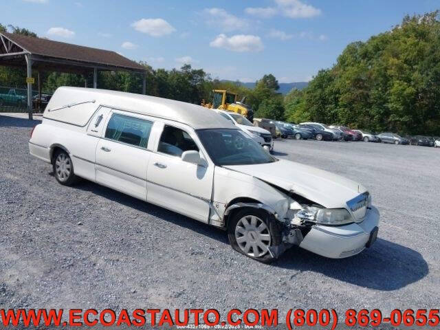 2006 Lincoln Town Car Executive's photo