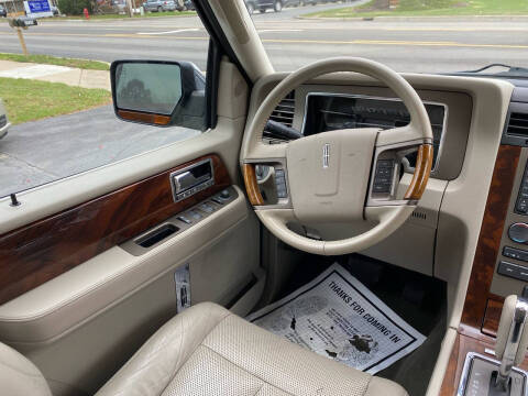 2011 Lincoln Navigator L
