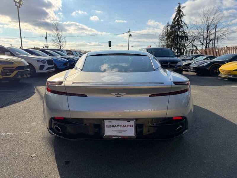 2017 Aston Martin DB11