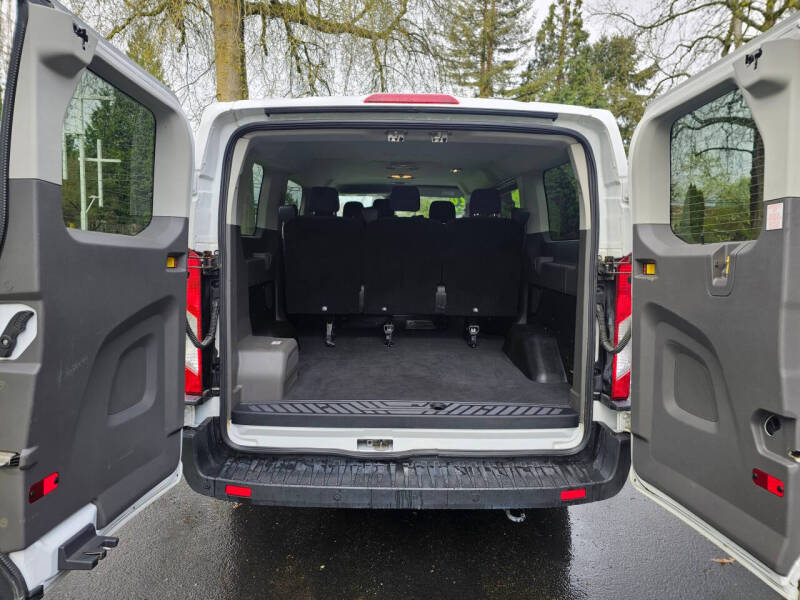 2020 Ford Transit 150 XLT