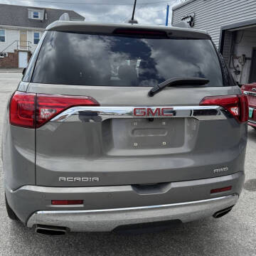 2019 GMC Acadia Denali