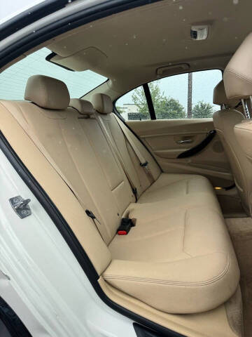 2014 BMW 3 Series 320i