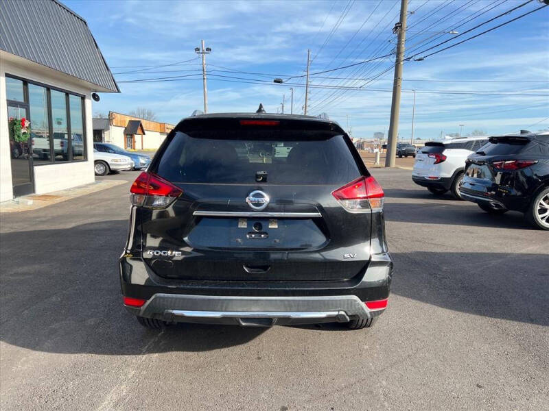 2018 Nissan Rogue SV