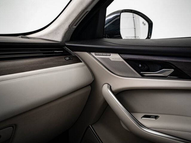 2023 Jaguar F-PACE P250 S