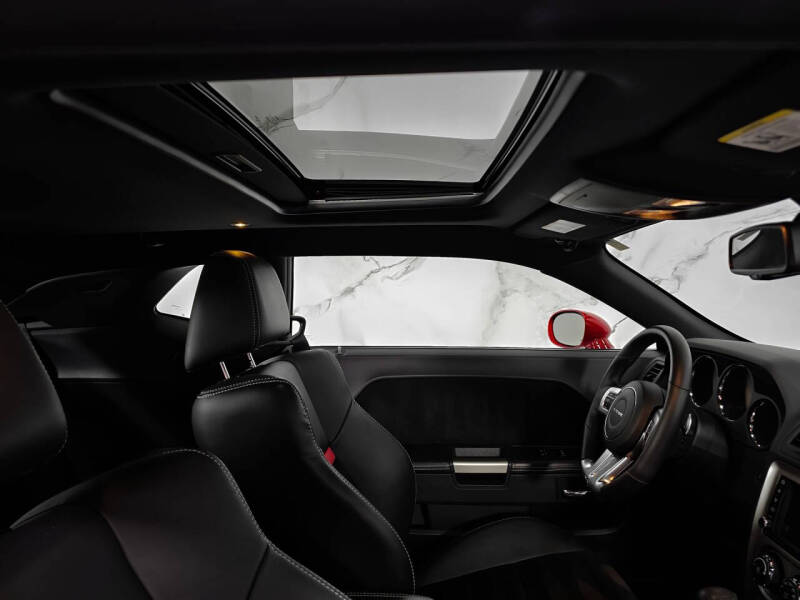 2012 Dodge Challenger SRT8 392