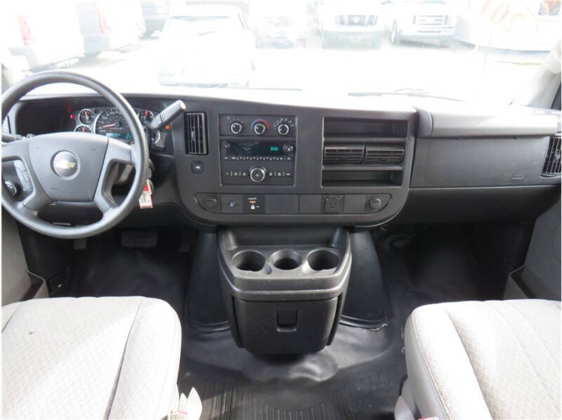 2017 Chevrolet Express 2500