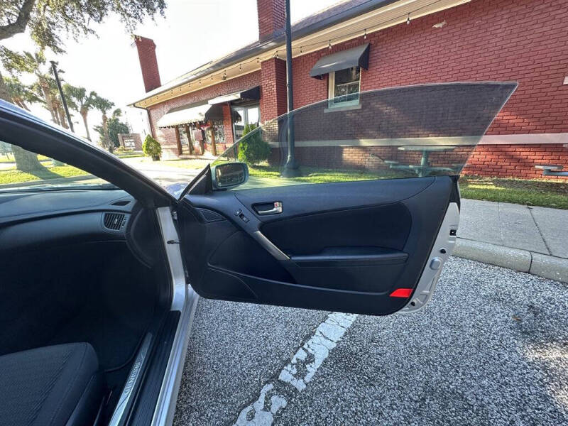 2016 Hyundai Genesis Coupe