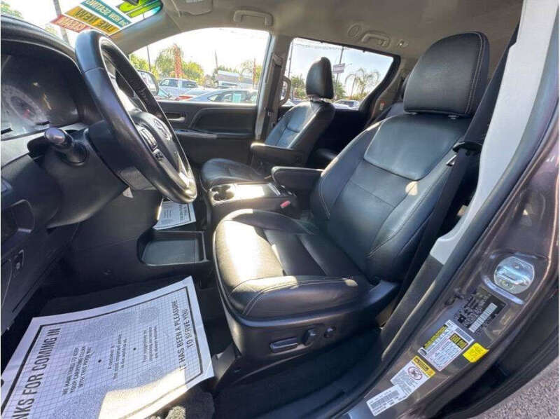 2016 Toyota Sienna