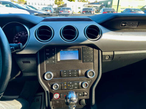 2019 Ford Mustang EcoBoost