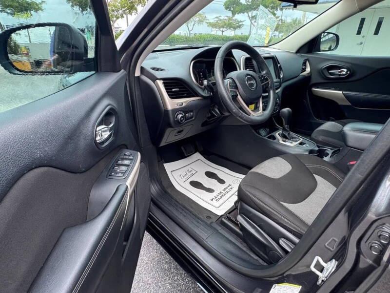 2018 Jeep Cherokee Latitude
