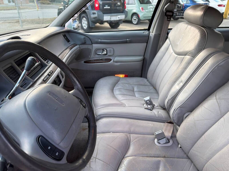 1997 Lincoln Town Car Executive