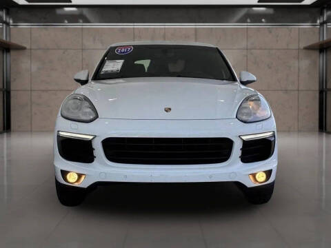 2017 Porsche Cayenne Platinum Edition