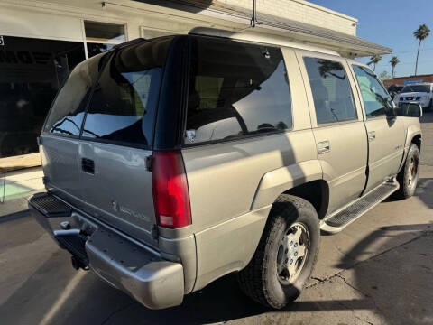 2002 Cadillac Escalade