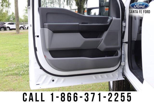 2025 Ford F-350 Super Duty XL