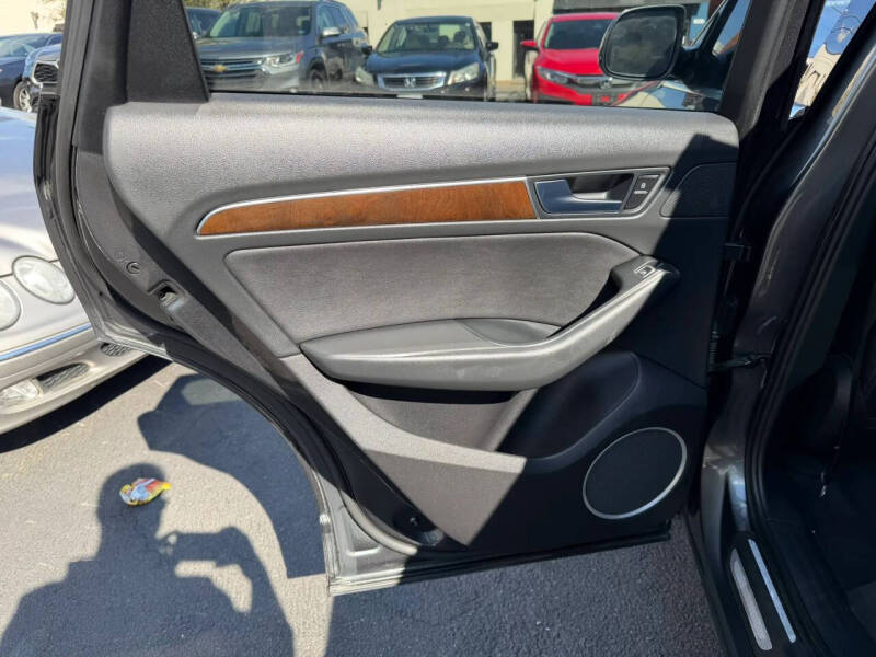 2015 Audi Q5 2.0T quattro Premium Plus