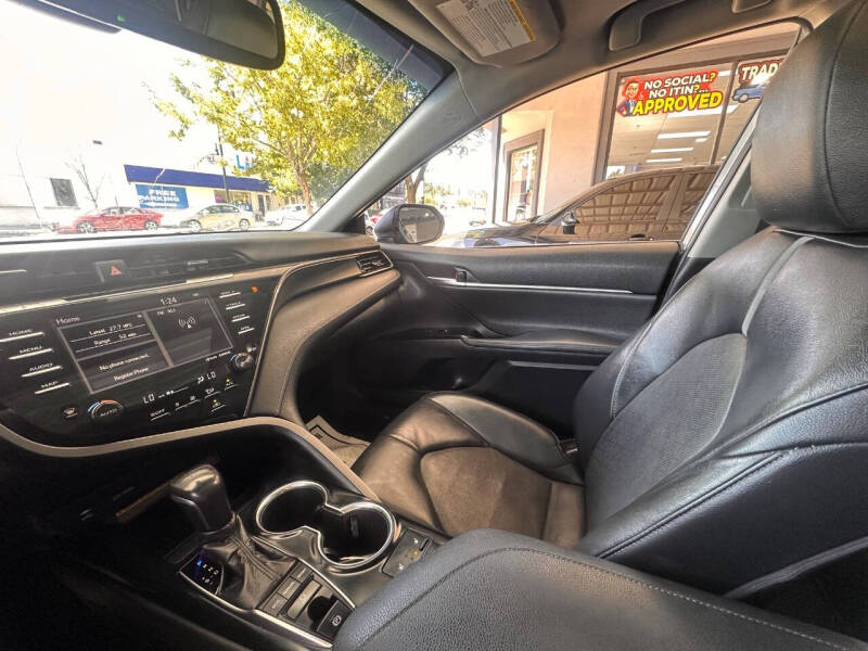 2019 Toyota Camry XSE