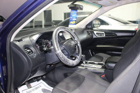 2019 Nissan Pathfinder S