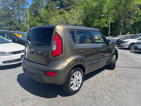 2012 Kia Soul +