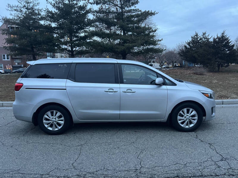 2016 Kia Sedona LX