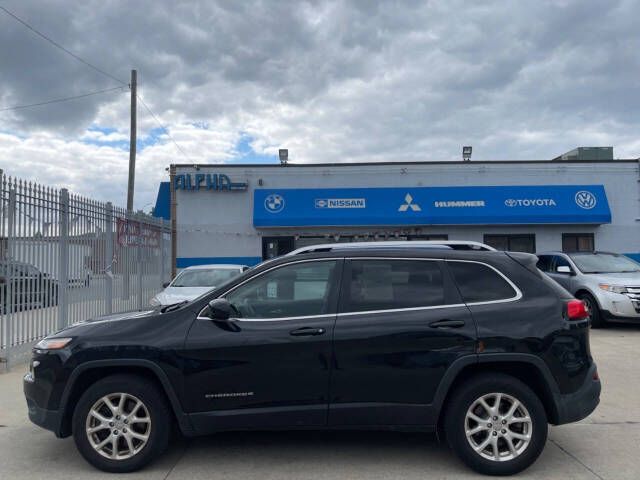 2016 Jeep Cherokee for sale at Alpha Auto Sales in Detroit, MI